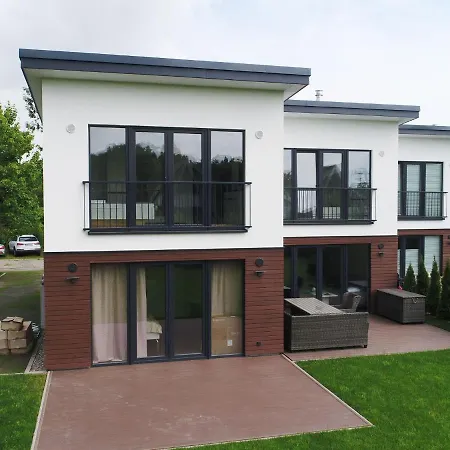 In Am Ostseestrand بيت للعطل